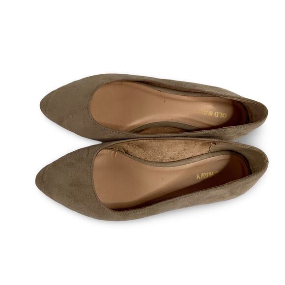 Old Navy Faux Suede Pointy Ballet Flats - Picture 7 of 9